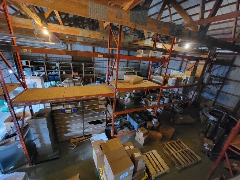 More Photos Of 1109 S Commerce Ave, Sioux Falls Industrial For Lease