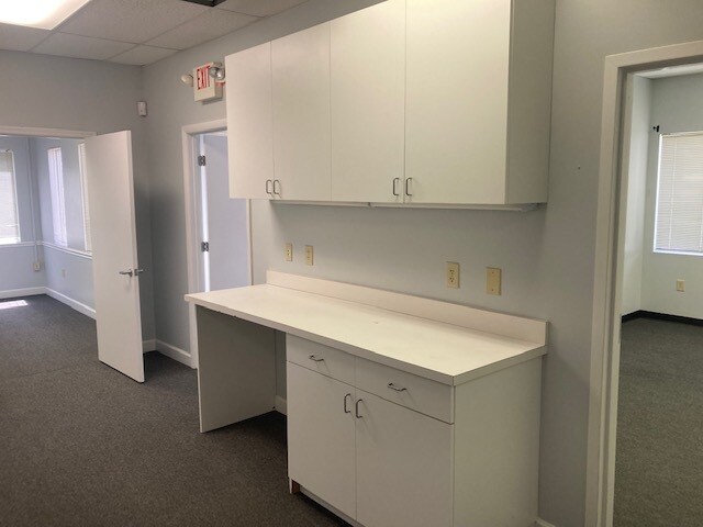 More Photos Of 119 Springhall Dr, Goose Creek Medical For Sale