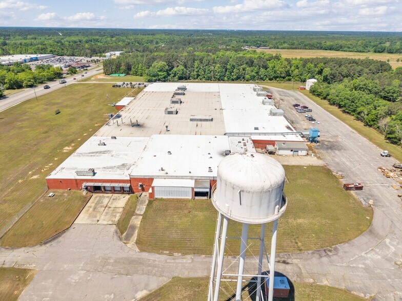 More Photos Of 11200 Dunbarton Blvd, Barnwell Manufacturing For Lease