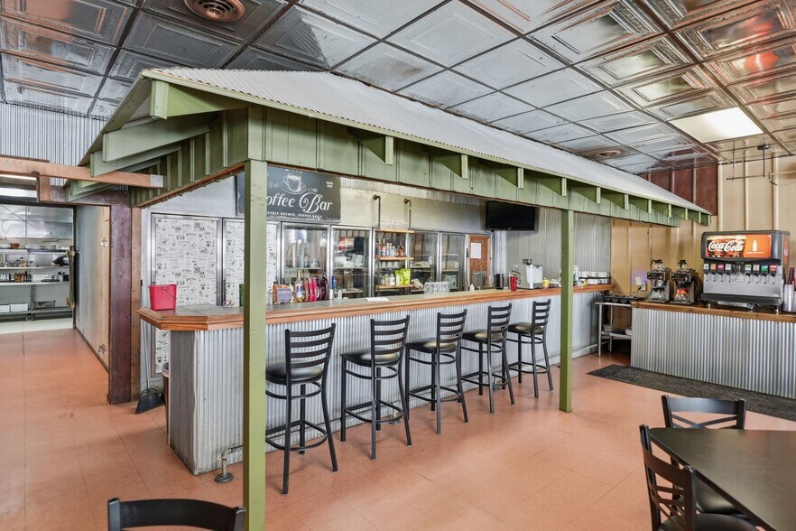 More Photos Of 715 1st Corso, Nebraska City Restaurant For Sale