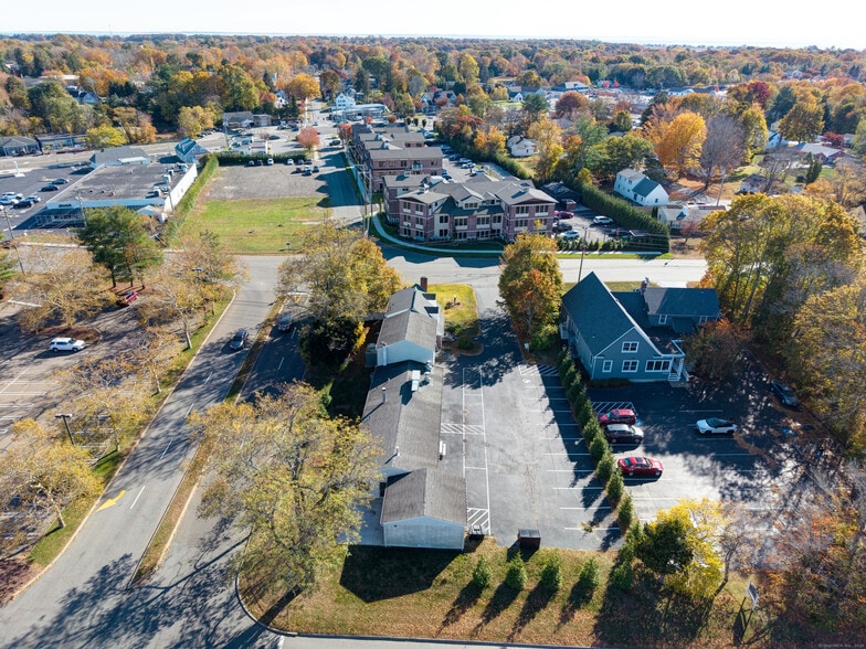 More Photos Of 93 Elm St, Old Saybrook Restaurant For Sale