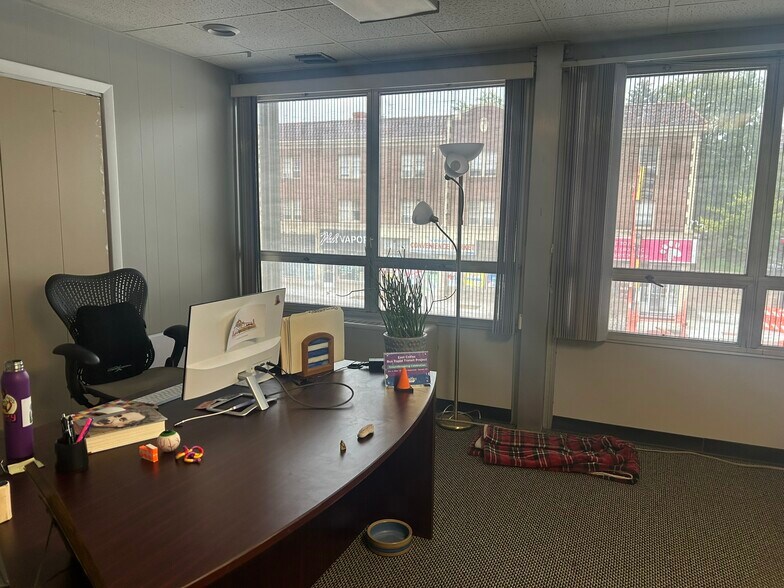 More Photos Of 1915-1919 E Colfax Ave, Denver Office For Sale