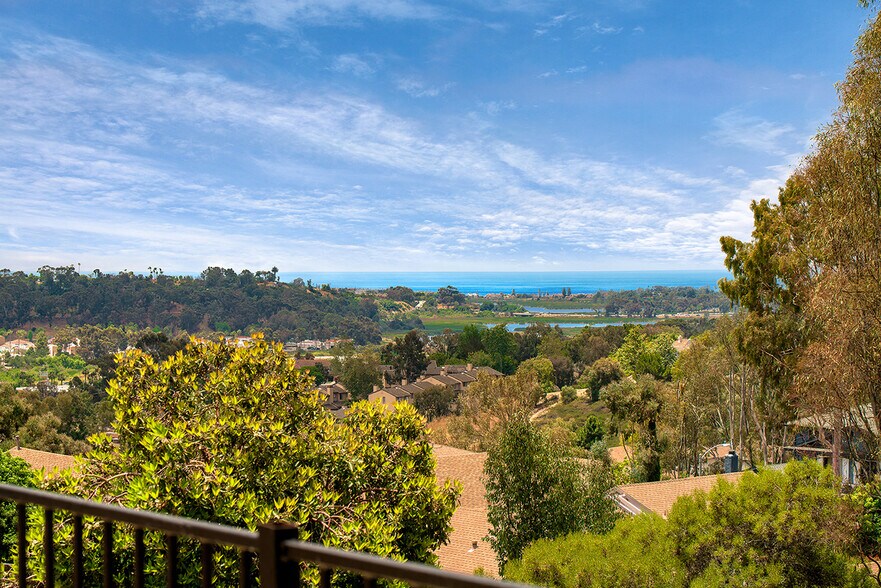 More Photos Of 2111 S El Camino Real, Oceanside Office For Sale