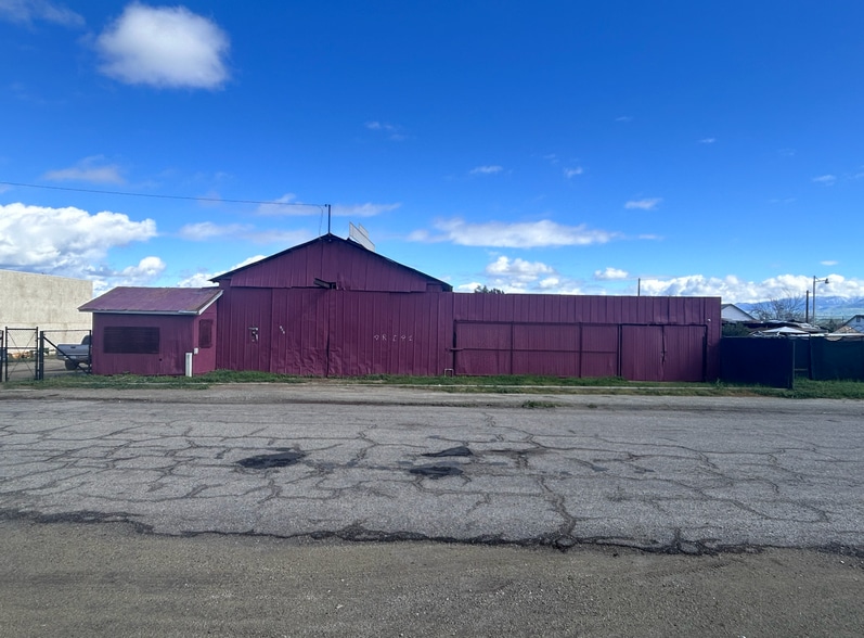 More Photos Of 704 Merced st, Maricopa Flex For Sale