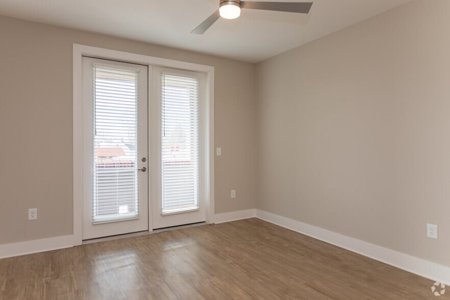 More Photos Of 222 S Main St, Mooresville Apartments For Lease