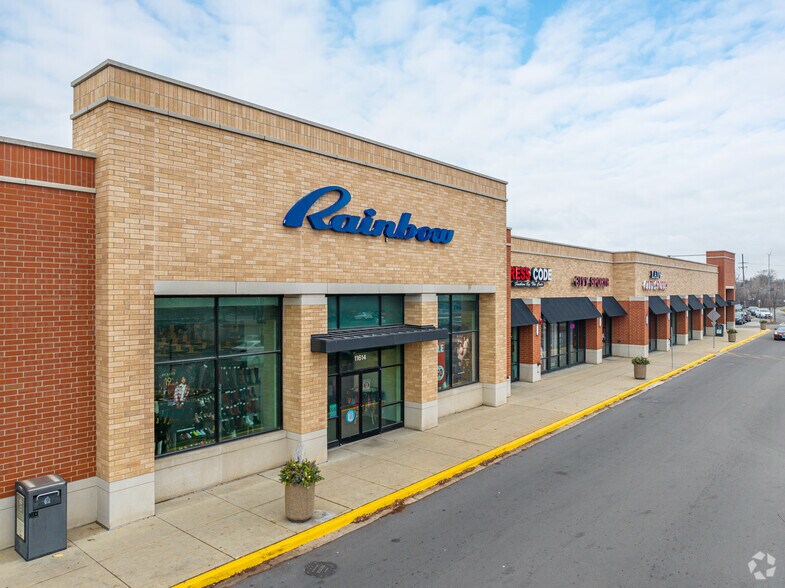 More Photos Of S Marshfield Ave, Chicago Unknown For Lease