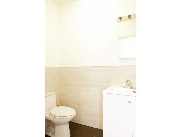 More Photos Of 295-297 Broadway, Brooklyn Apartments For Lease