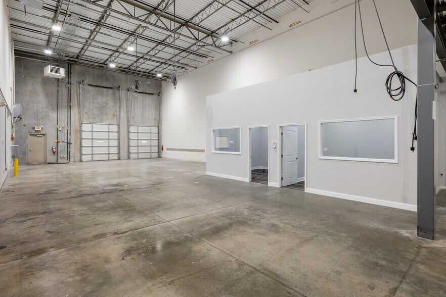 More Photos Of 195 Chastain Meadows Ct NW, Kennesaw Industrial For Lease