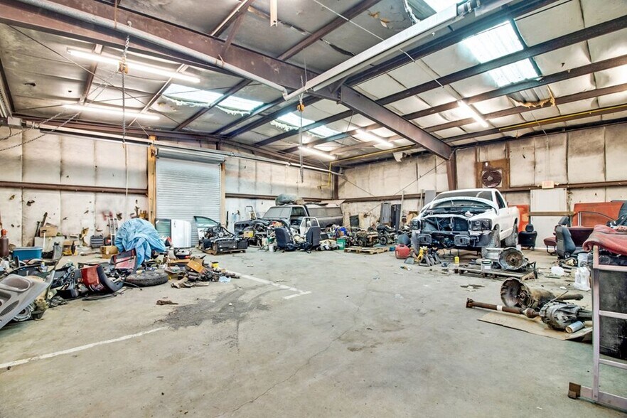 More Photos Of 3832 Main St, Pikeville Auto Dealership For Sale