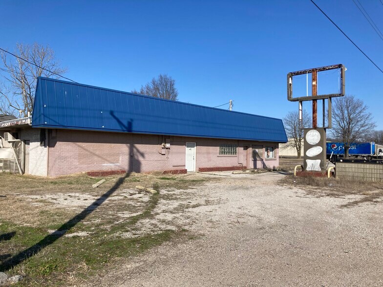 Primary Photo Of 2005 E Kingshighway, Paragould Office For Sale