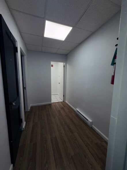 More Photos Of 2114-2118 Broadway Ave, Pittsburgh Storefront Retail Office For Lease