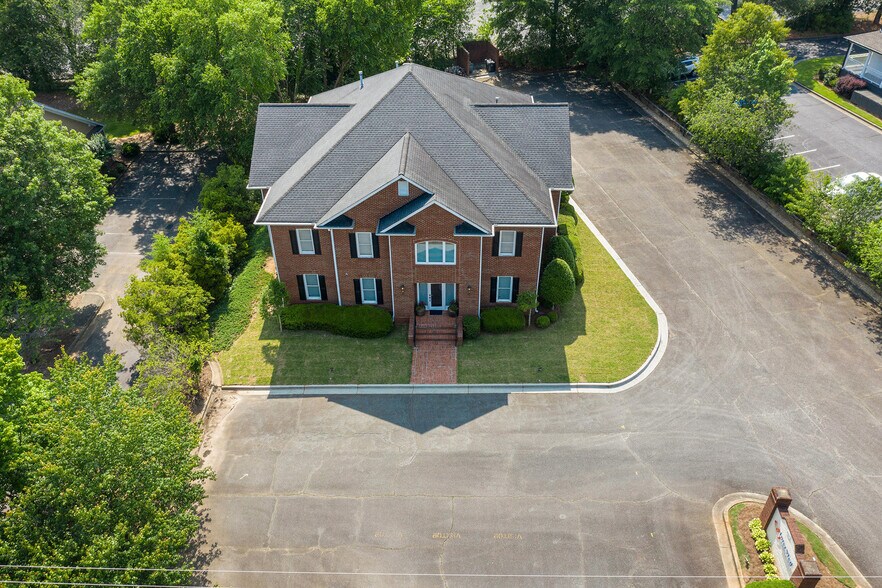 More Photos Of 1580 Warsaw Rd, Roswell Office For Lease