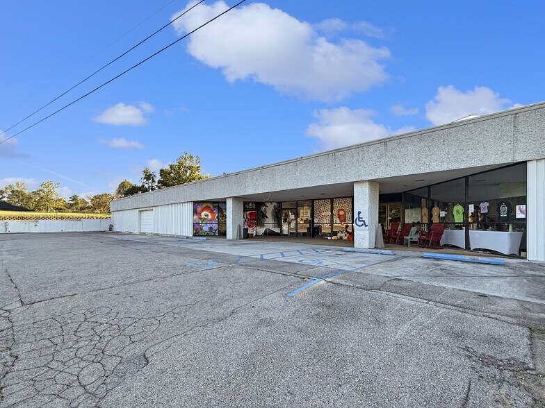 More Photos Of 2405 Decatur Hwy, Gardendale Freestanding For Sale