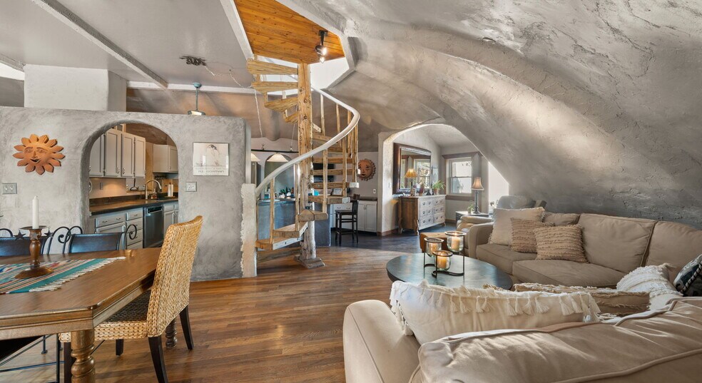 More Photos Of 1935 E Joy Ranch Rd, Phoenix Specialty For Sale