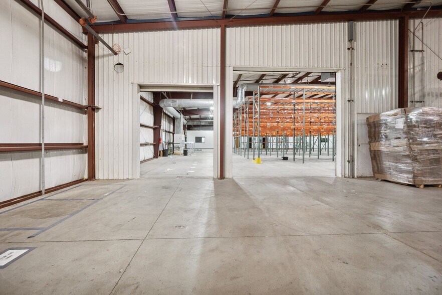 More Photos Of 3100 S Meridian Ave, Oklahoma City Manufacturing For Sale