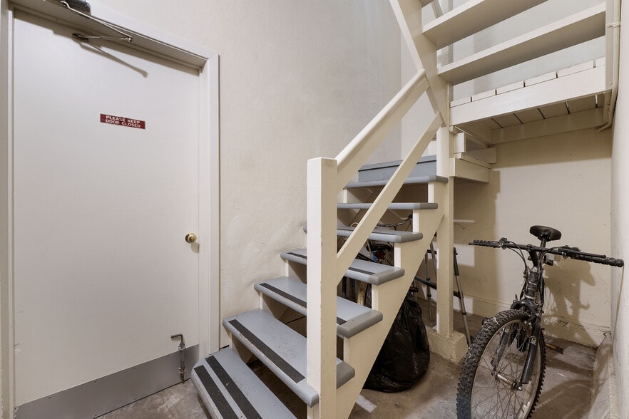 More Photos Of 447 34th Ave, San Francisco Apartments For Sale