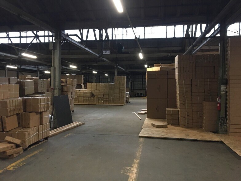 More Photos Of 970 New Brunswick Ave, Rahway Warehouse For Lease