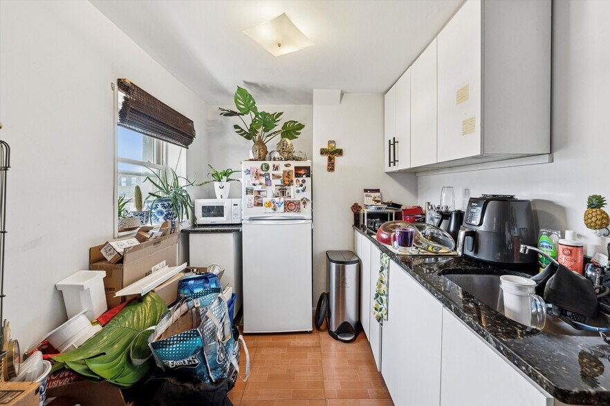More Photos Of 903 S 13th St, Philadelphia Multifamily For Sale