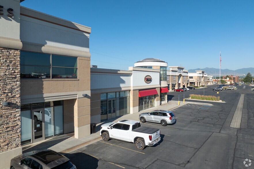 More Photos Of 156-206 E Winchester St, Murray Freestanding For Lease