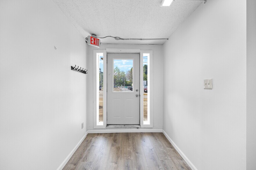 More Photos Of 207-209 S 2nd St, Festus Storefront Retail Residential For Lease