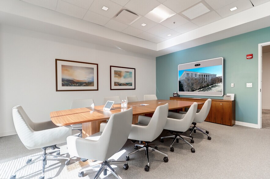 More Photos Of 200 Meeting St, Charleston Office For Sale