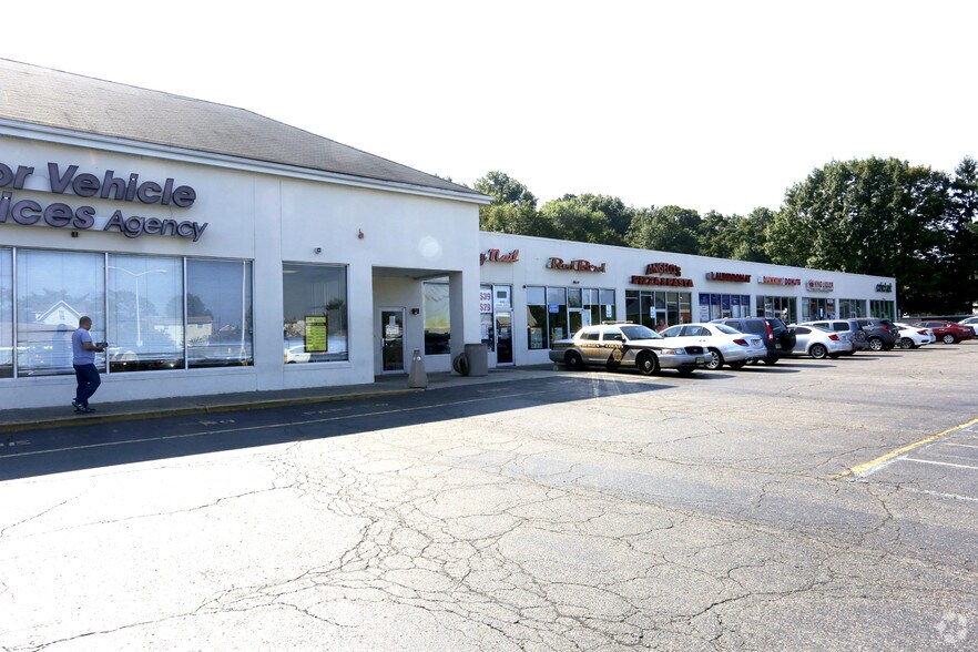 More Photos Of 434 Main Ave, Wallington Unknown For Lease