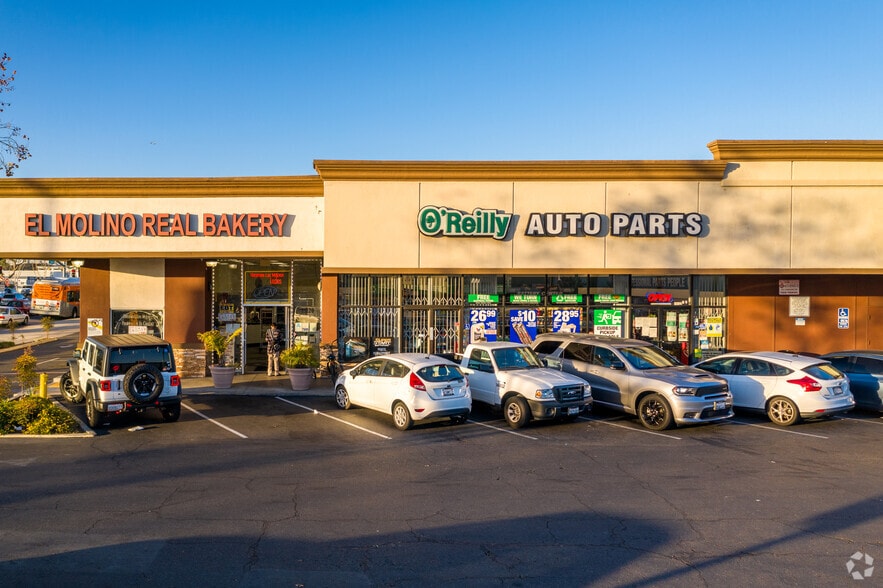 More Photos Of 15202-15230 Hawthorne Blvd, Lawndale Unknown For Lease