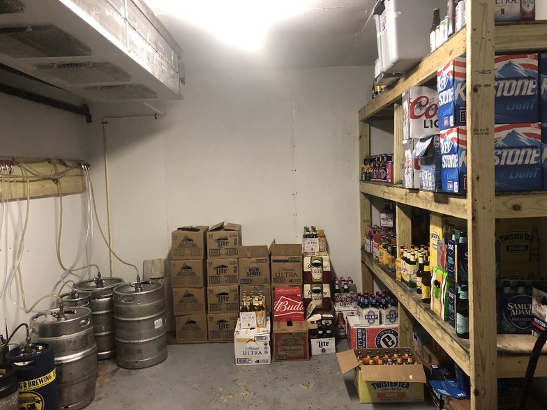 More Photos Of 127 Troy St, Canton Hotel For Sale