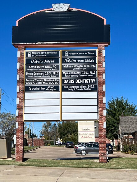 More Photos Of 4800 W San Antonio St, Broken Arrow Medical For Lease