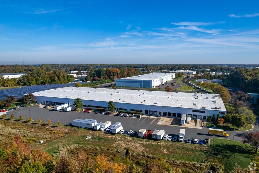 More Photos Of 2 Advantage Ct, Bordentown Distribution For Lease