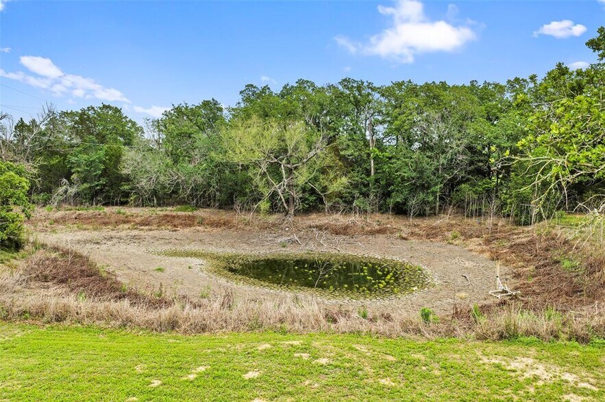 More Photos Of 1389 U.S. 290 E, Elgin Land For Sale