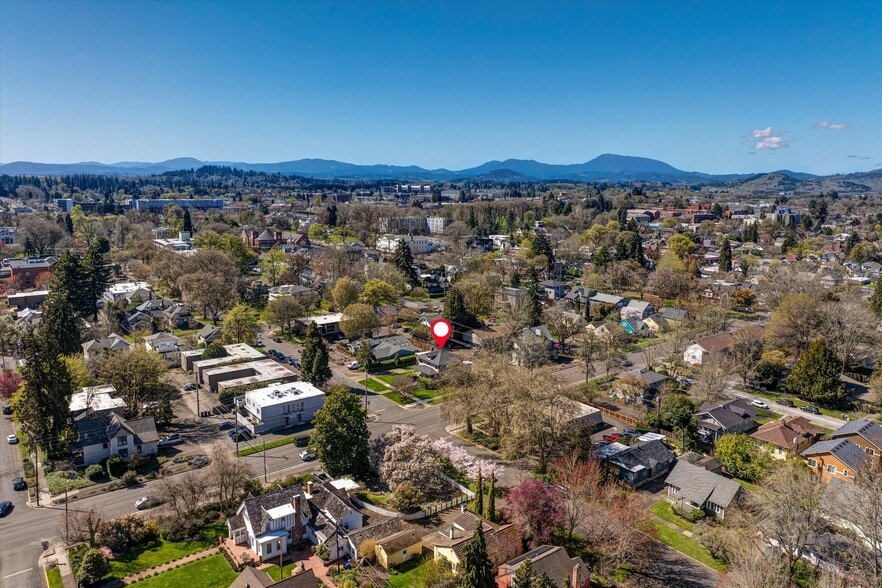 More Photos Of 340 NW 7th St, Corvallis Office Residential For Sale