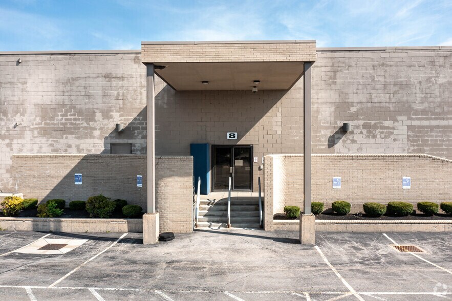 More Photos Of 170 Cooper Ave, Tonawanda Warehouse For Sale