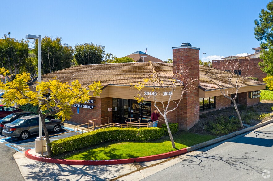 More Photos Of 30192 Town Center Dr, Laguna Niguel Drugstore For Lease