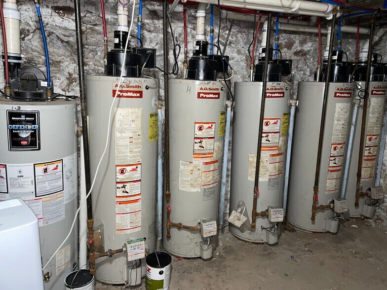 More Photos Of 36 Bellevue Ave, Bristol Apartments For Sale