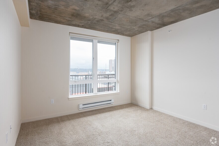 More Photos Of 102 N G St, Tacoma Apartments For Lease