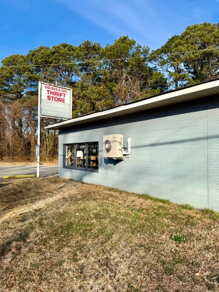More Photos Of 3800 King St, Portsmouth Freestanding For Sale