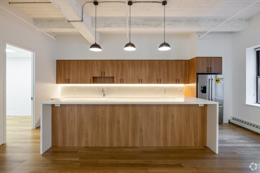 More Photos Of 96 Morton St, New York Office For Lease