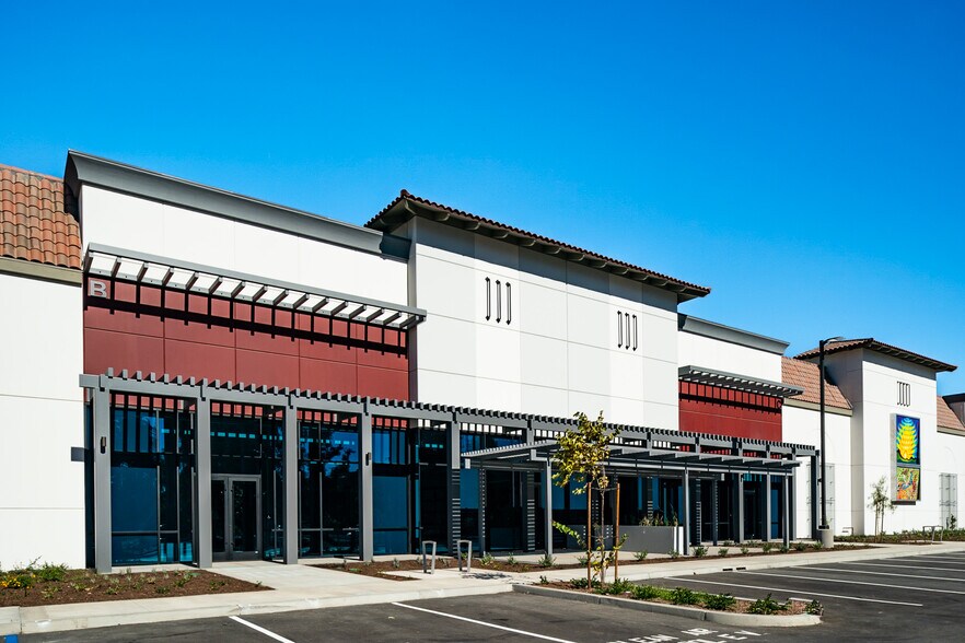 More Photos Of 3211 Mission Oaks Blvd, Camarillo Warehouse For Lease