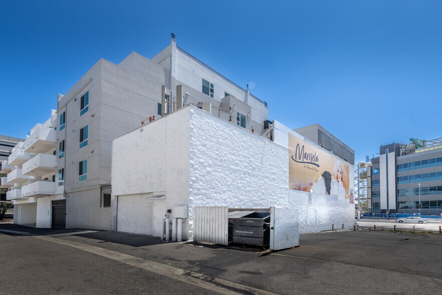 More Photos Of 6013 W Olympic Blvd, Los Angeles Storefront Retail Office For Lease