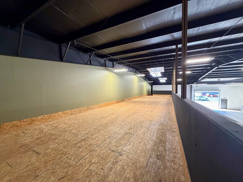 More Photos Of 131 W Duval St, Lake City Storefront Retail Office For Lease