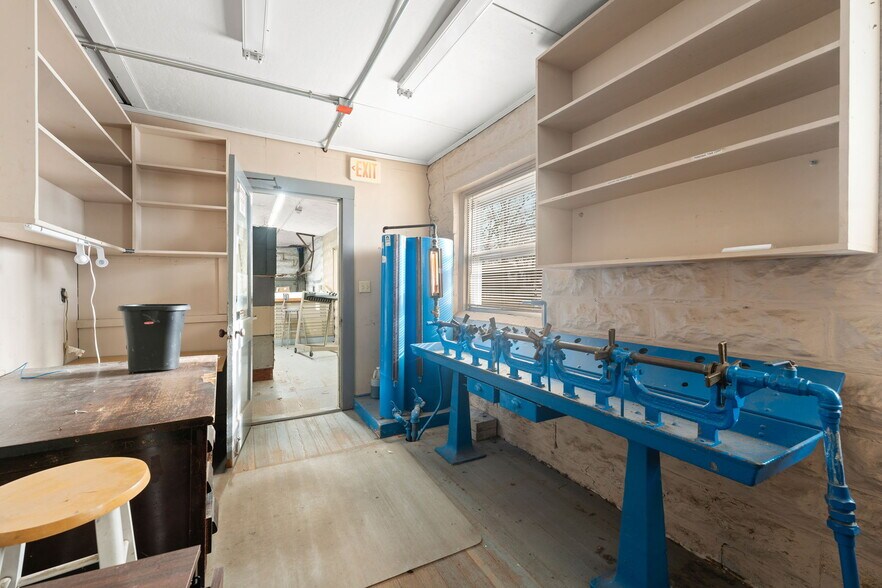 More Photos Of 1072 Main St, West Warwick Office For Sale