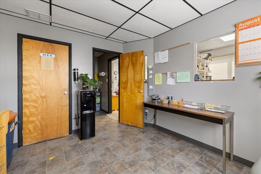 More Photos Of 115 Commercial St, Dayton Warehouse For Sale