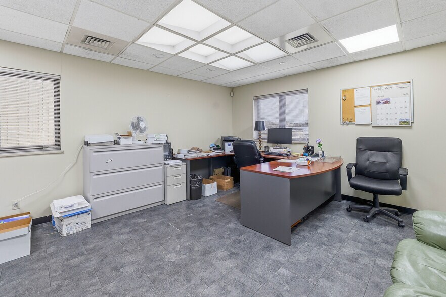 More Photos Of 100 Creative Way, Ripon Manufacturing For Sale
