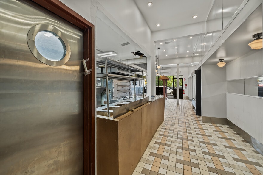 More Photos Of 100 Route 59, Monsey Freestanding For Lease