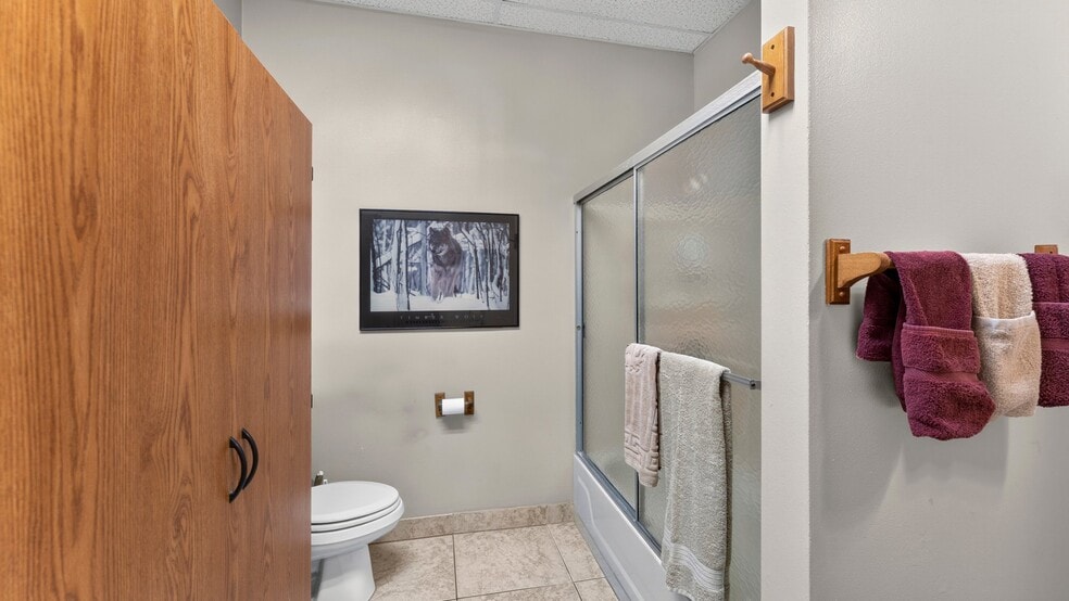 More Photos Of 16522-16536 Park Row, Houston Light Distribution For Sale