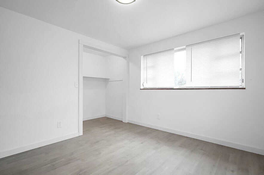 More Photos Of 259-265 Broad Meadows Blvd, Columbus Apartments For Sale