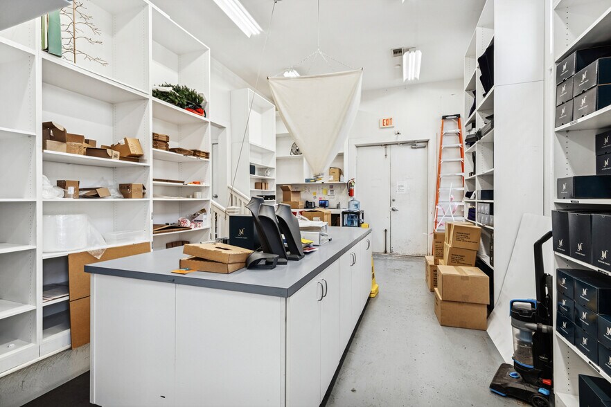 More Photos Of 3801 Magazine St, New Orleans Freestanding For Sale