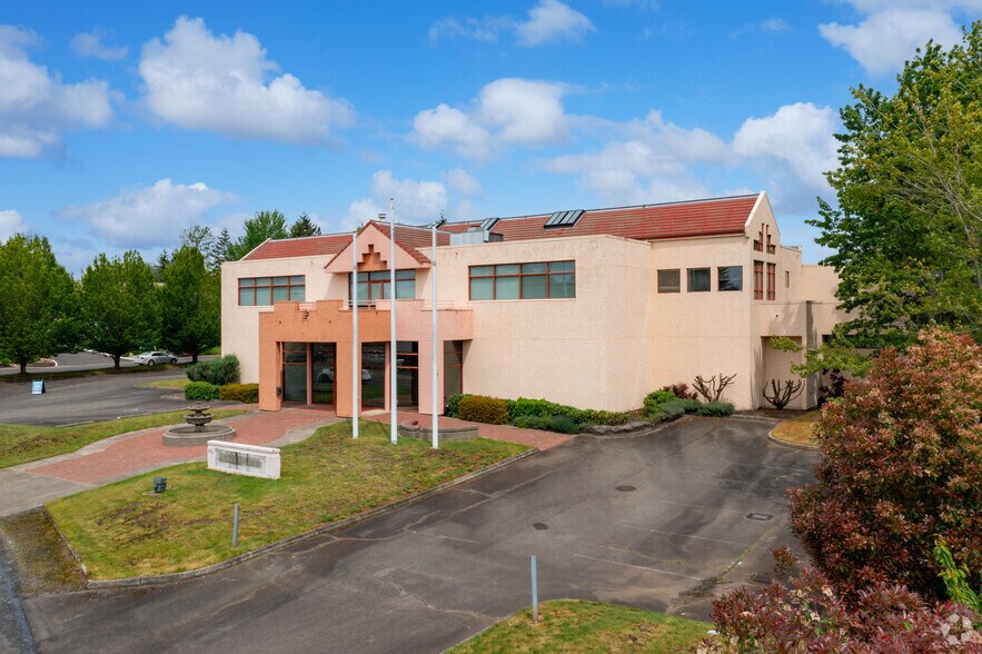 More Photos Of 6919 24th St W, Tacoma Warehouse For Lease