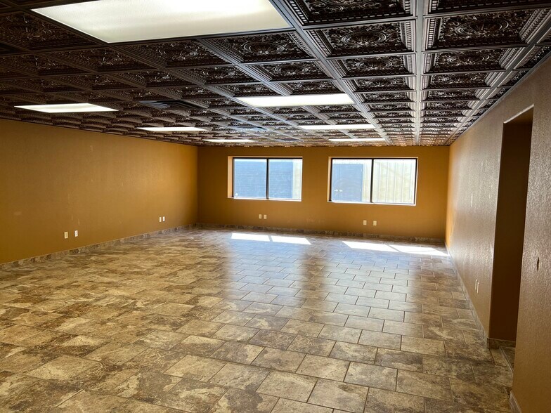 More Photos Of 2101 Grant St, Wichita Falls Warehouse For Lease